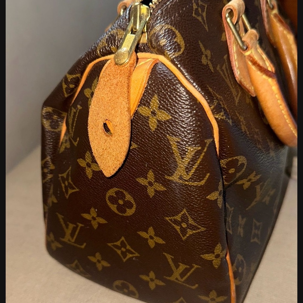 Louis Vuitton Monogram Speedy 25 - Picture 2 of 11